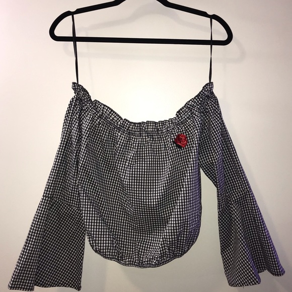 Cute plaid Off the Shoulder Crop Top - Picture 3 of 6